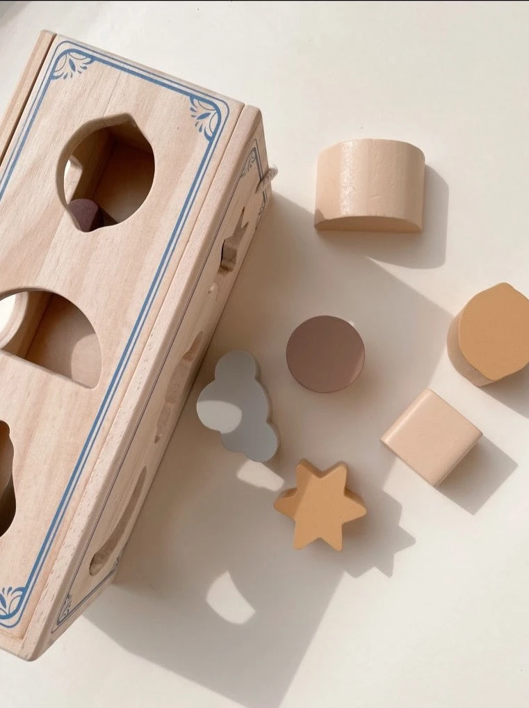 Konges Sløjd *New* Wooden Shape Sorter 5 Konges Sløjd *New* Wooden Shape Sorter