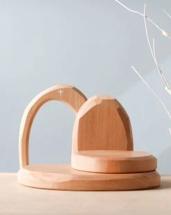 Gnezdo Handmade Wooden Peg Dolls Nativity Scene