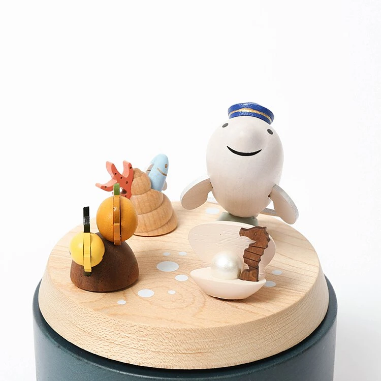 Wooderful Life Wooden Beluga Music Box *New* 5 Wooderful Life Wooden Beluga Music Box *New*