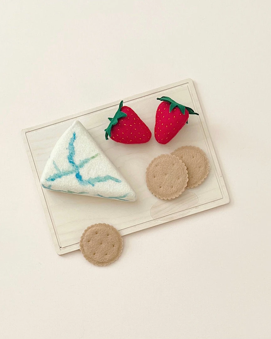 Odin Parker Handmade Felt Cheese Board *New* 4 Odin Parker Handmade Felt Cheese Board *New*
