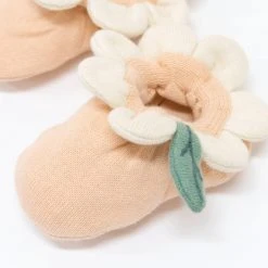 *New* Meri Meri Daisy Baby Booties & Rattle