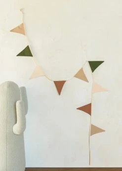 Coco Village *New* Garland