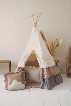 Odin Parker Teepee With Frills And Mat Set