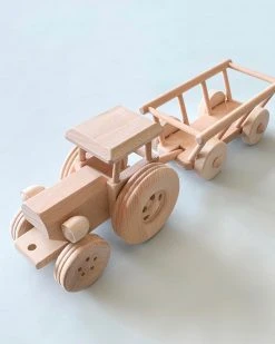 Vendor-unknown *New* Handmade Wooden Tractor